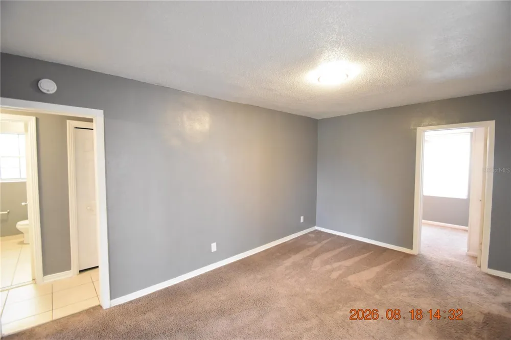 212 CLEARVIEW AVENUE Tampa, FL 33609