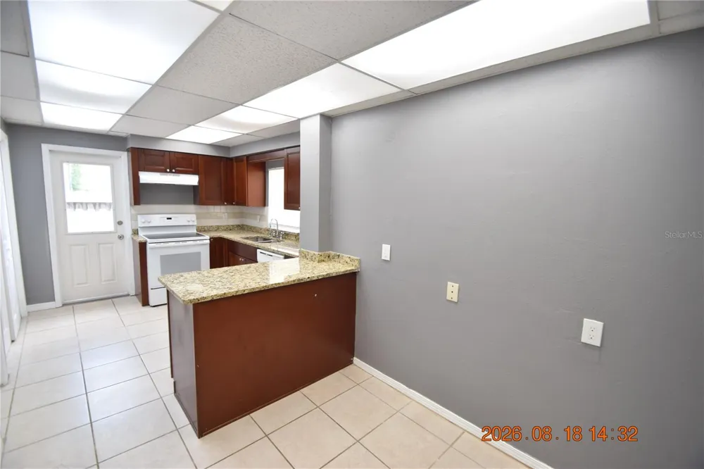 212 CLEARVIEW AVENUE Tampa, FL 33609