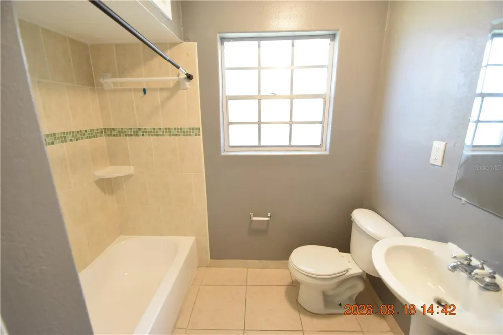 212 CLEARVIEW AVENUE Tampa, FL 33609