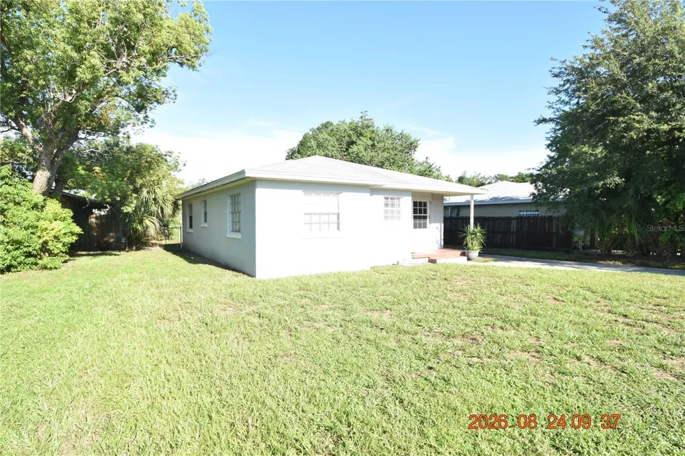 212 CLEARVIEW AVENUE Tampa, FL 33609