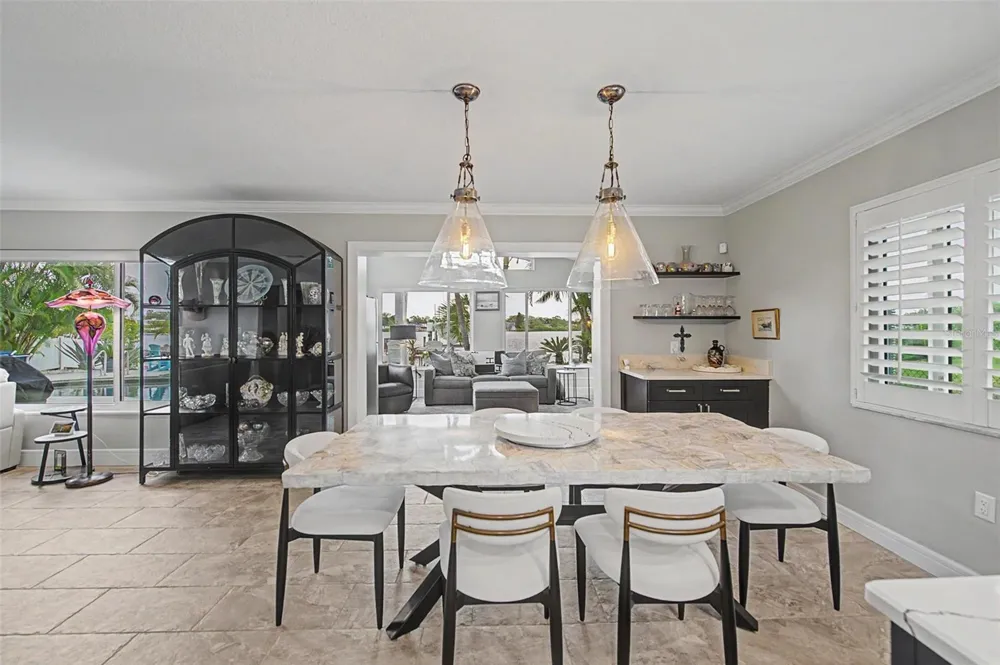 704 BAYSHORE DRIVE Tarpon Springs, FL 34689