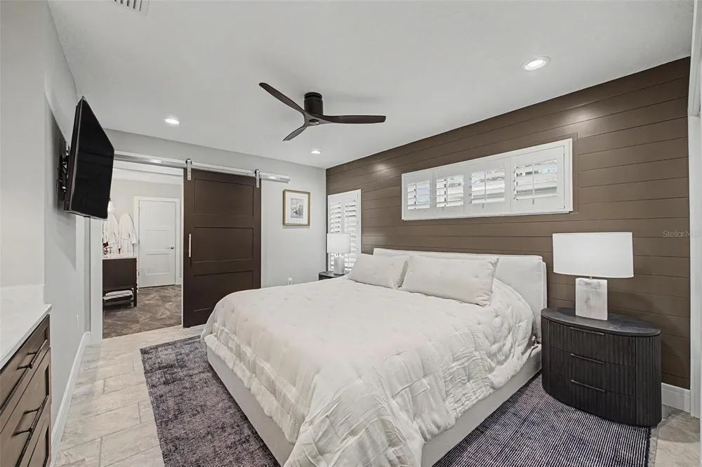 704 BAYSHORE DRIVE Tarpon Springs, FL 34689