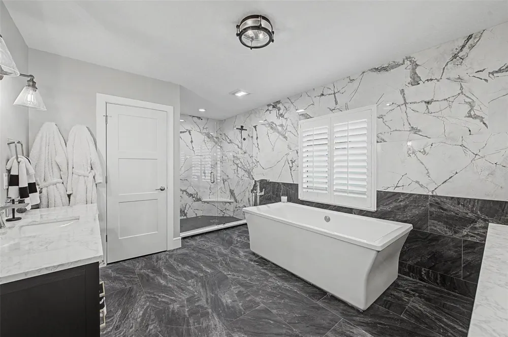 704 BAYSHORE DRIVE Tarpon Springs, FL 34689