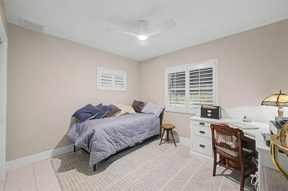 704 BAYSHORE DRIVE Tarpon Springs, FL 34689