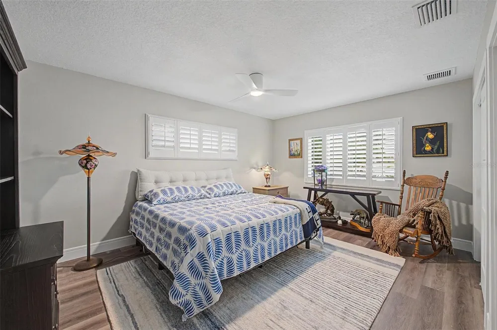 704 BAYSHORE DRIVE Tarpon Springs, FL 34689
