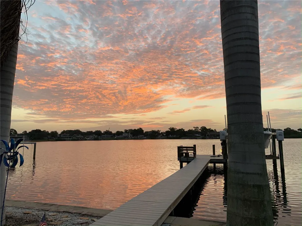 704 BAYSHORE DRIVE Tarpon Springs, FL 34689