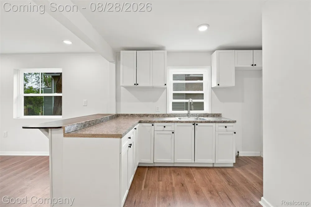 17228 Chapel Street Detroit City, MI 48219