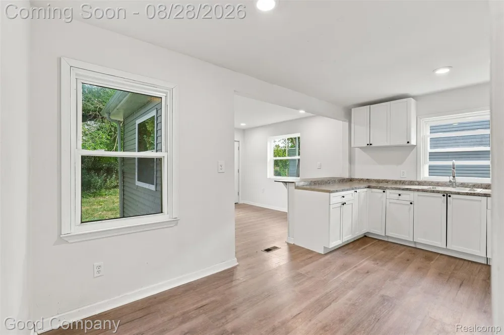 17228 Chapel Street Detroit City, MI 48219