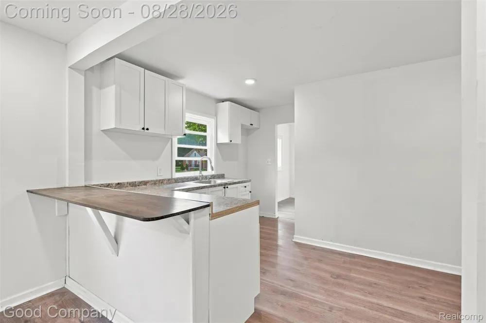 17228 Chapel Street Detroit City, MI 48219