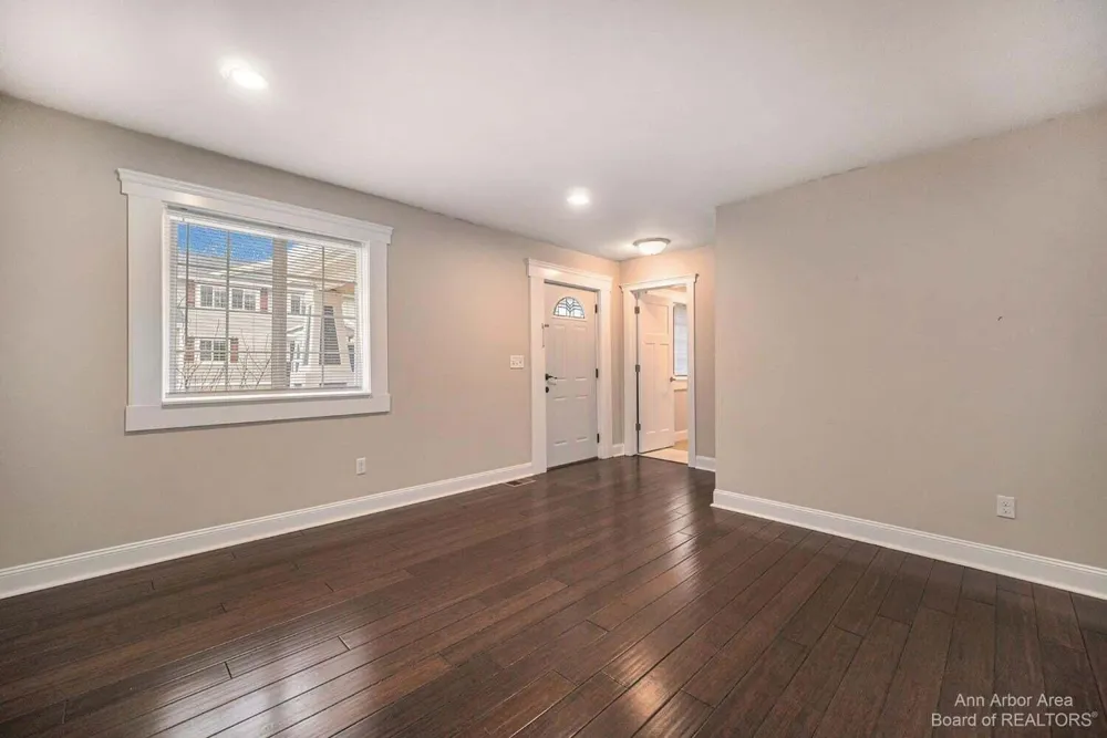 1 Maple Village Court Ann Arbor City, MI 48103