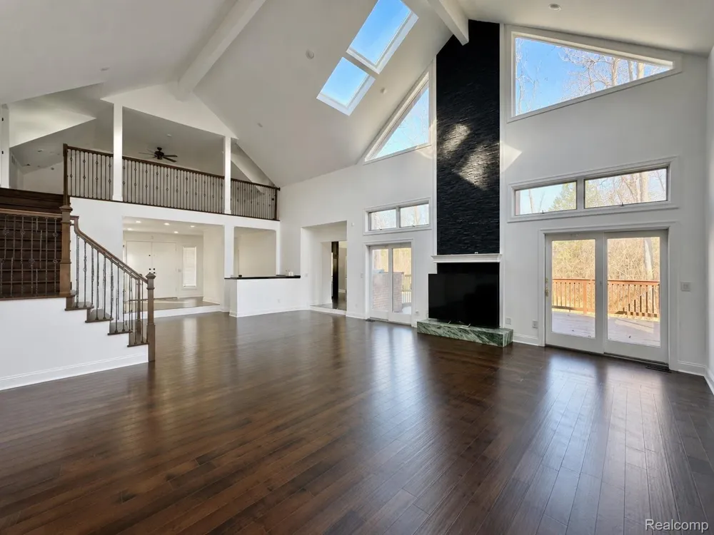 95 Barbara Lane Bloomfield Hills City, MI 48304