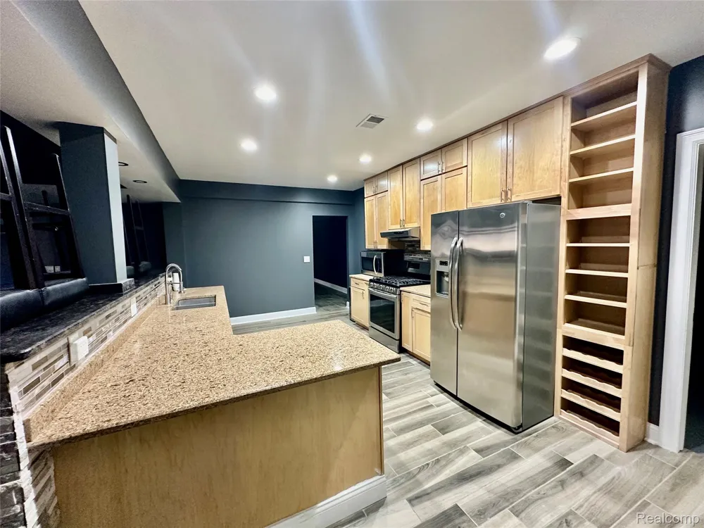 95 Barbara Lane Bloomfield Hills City, MI 48304