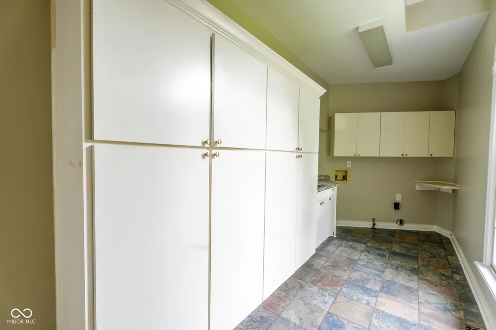 1671 E State Road 42 Mooresville, IN 46158