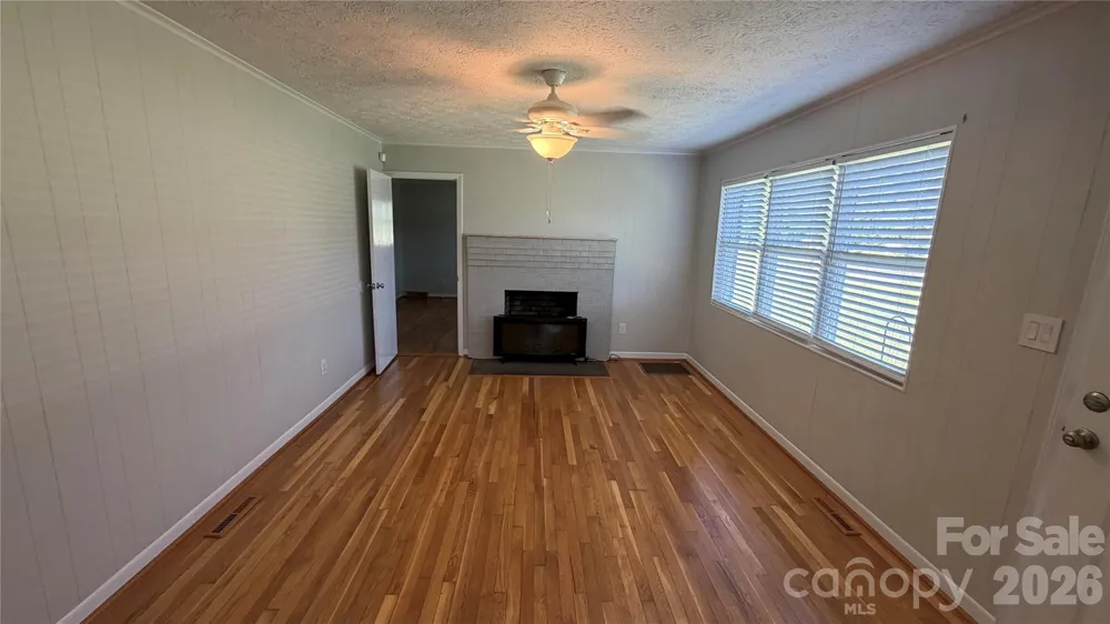 2372 Jamestown Road Morganton, NC 28655