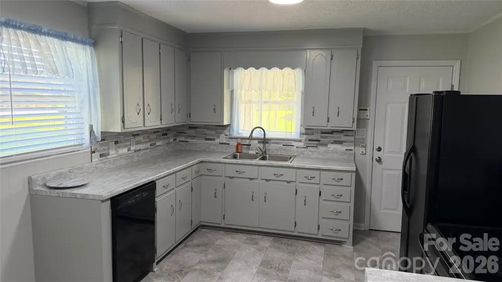 2372 Jamestown Road Morganton, NC 28655