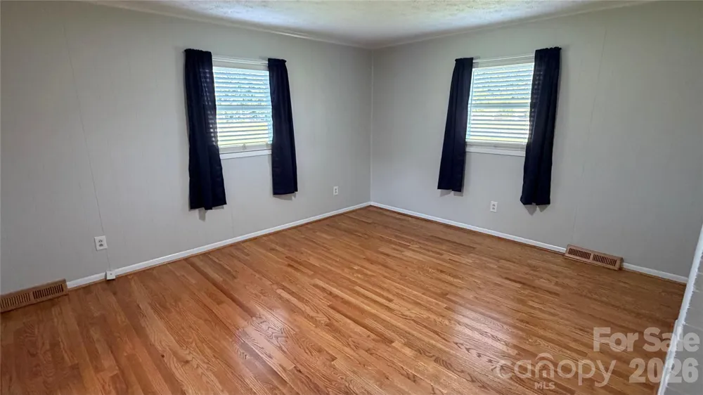 2372 Jamestown Road Morganton, NC 28655