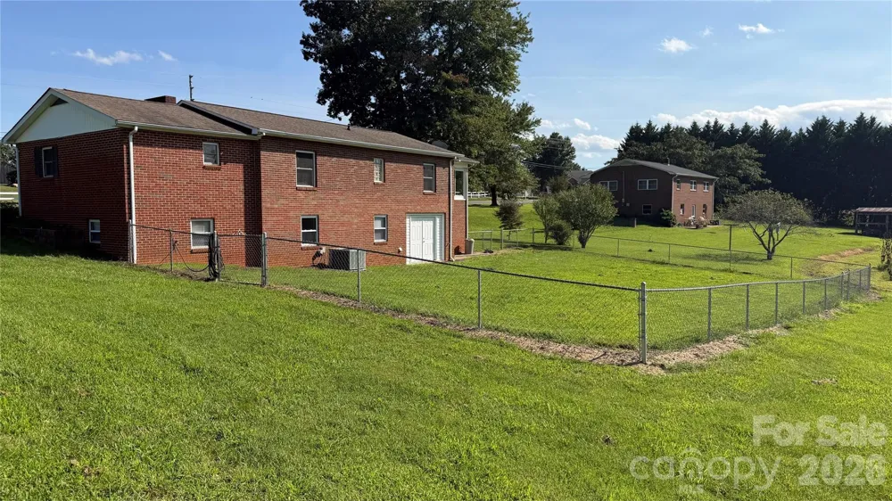 2372 Jamestown Road Morganton, NC 28655