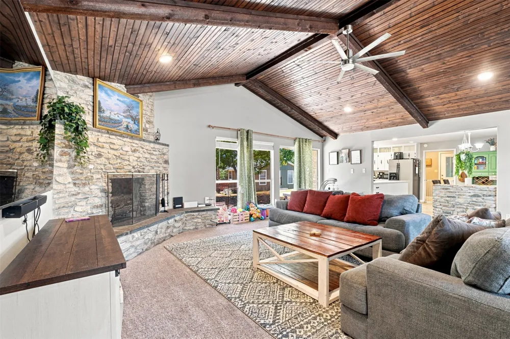1103 S Willis Street Lampasas, TX 76550