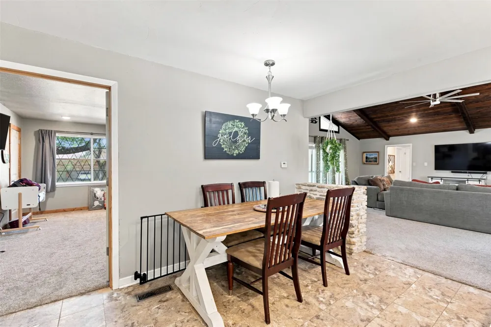 1103 S Willis Street Lampasas, TX 76550