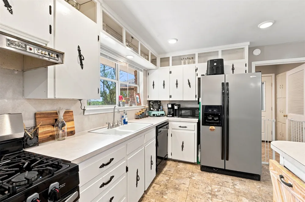 1103 S Willis Street Lampasas, TX 76550