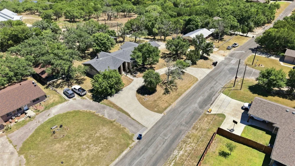 1103 S Willis Street Lampasas, TX 76550
