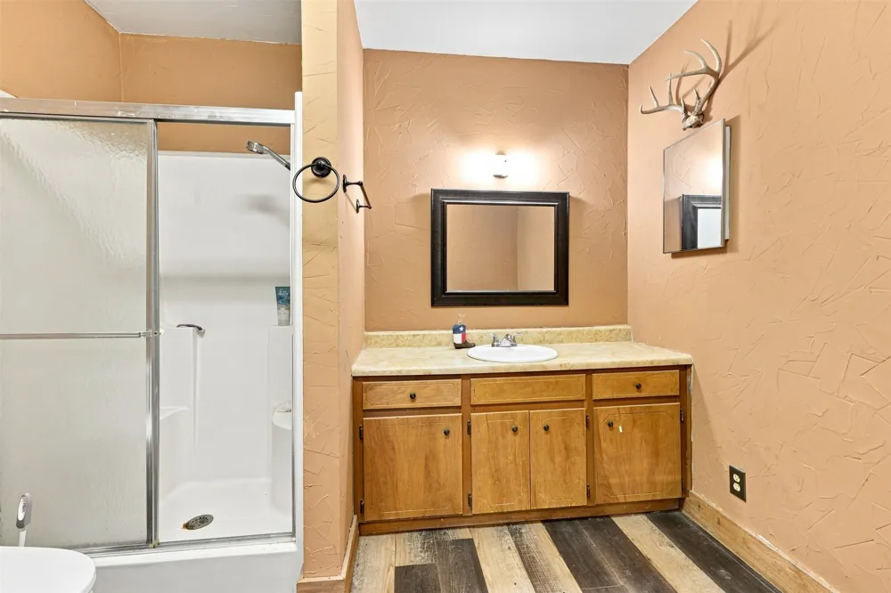 1103 S Willis Street Lampasas, TX 76550
