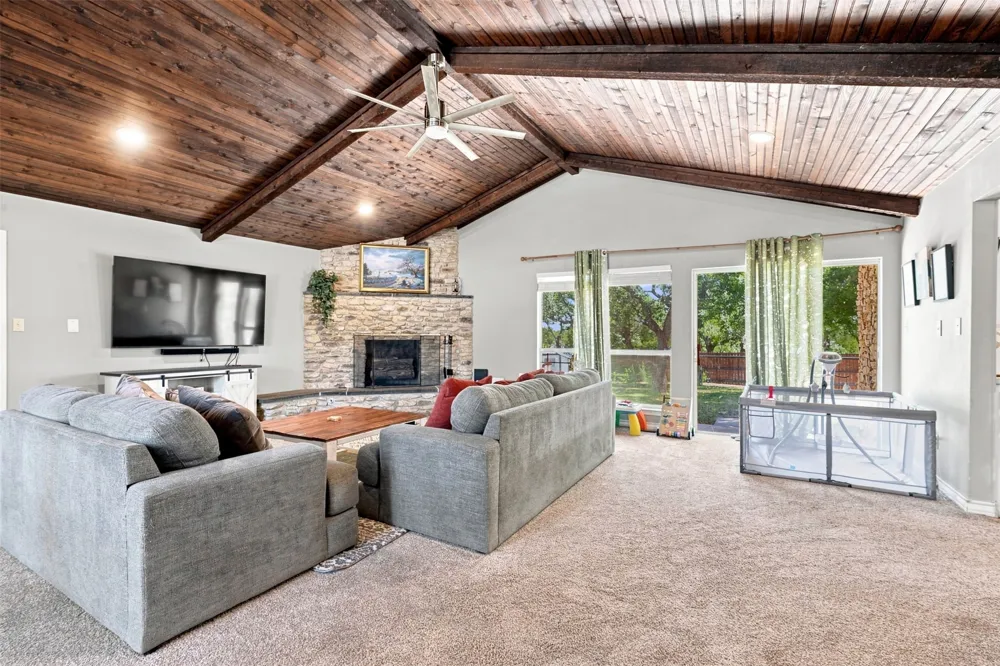 1103 S Willis Street Lampasas, TX 76550