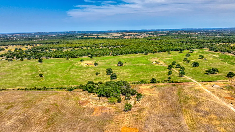 Three Quarter Loop Poolville, TX 76487