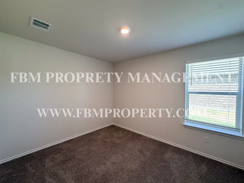 369 Thoroughbred Street Waxahachie, TX 75165