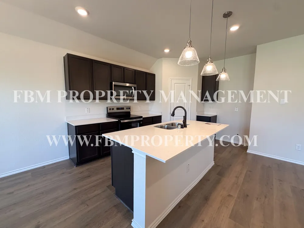 369 Thoroughbred Street Waxahachie, TX 75165