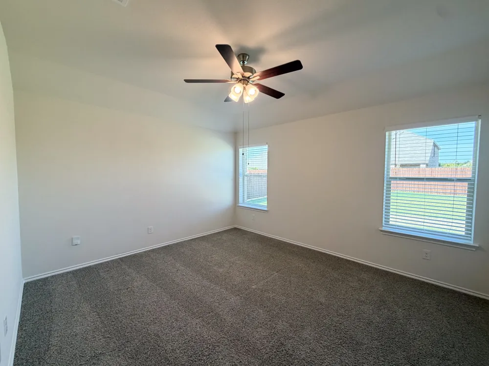 369 Thoroughbred Street Waxahachie, TX 75165