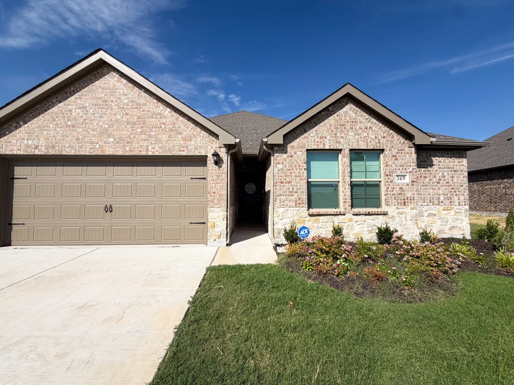 369 Thoroughbred Street Waxahachie, TX 75165