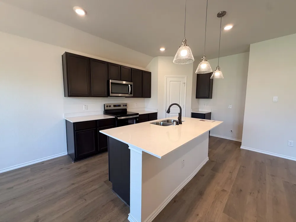 369 Thoroughbred Street Waxahachie, TX 75165