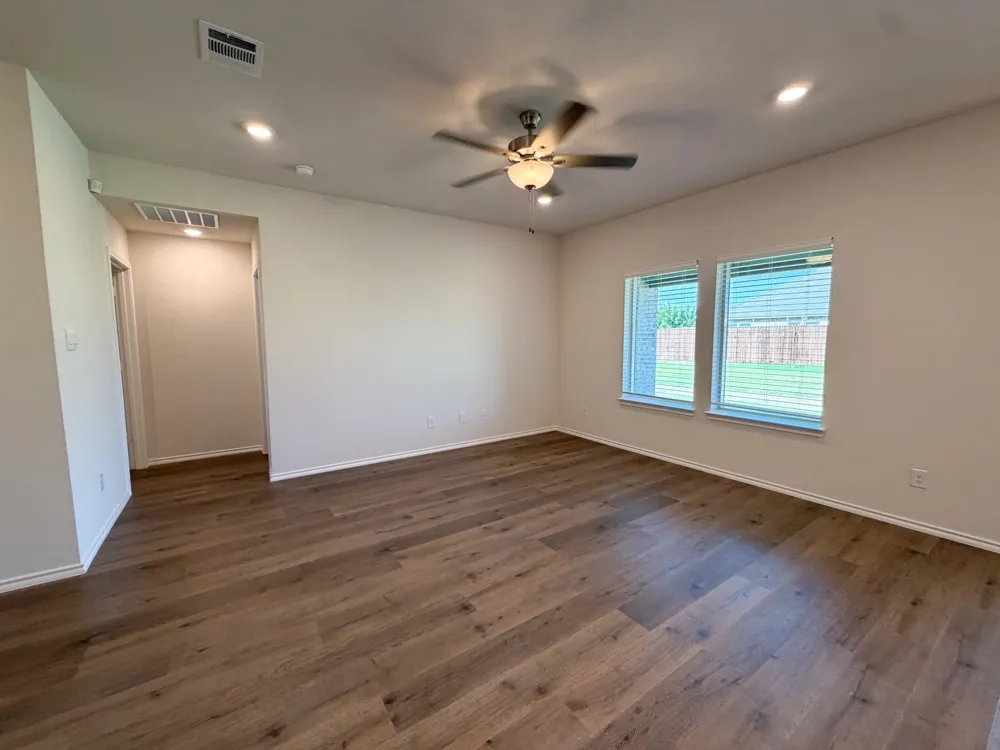369 Thoroughbred Street Waxahachie, TX 75165