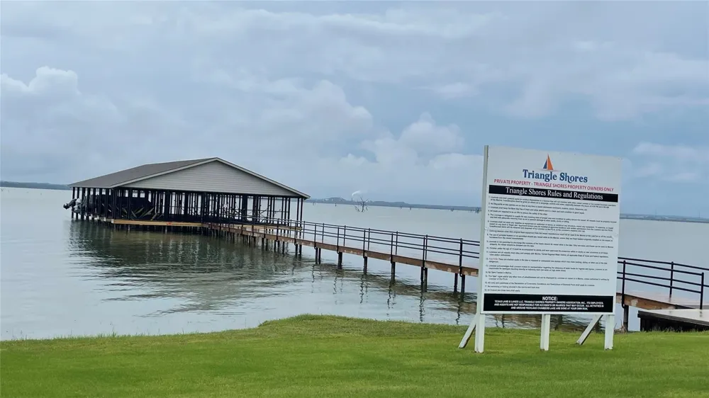 Triangle shores Corsicana, TX 75109