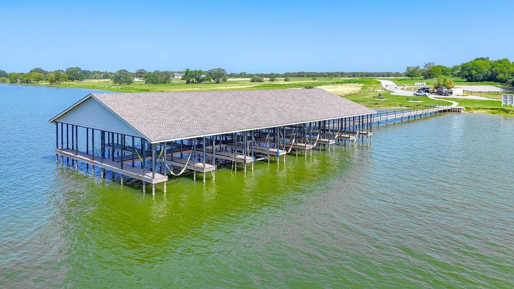 Triangle shores Corsicana, TX 75109