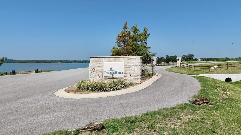 Triangle shores Corsicana, TX 75109