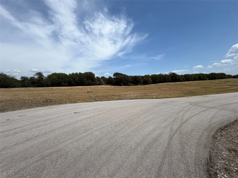 Triangle shores Corsicana, TX 75109
