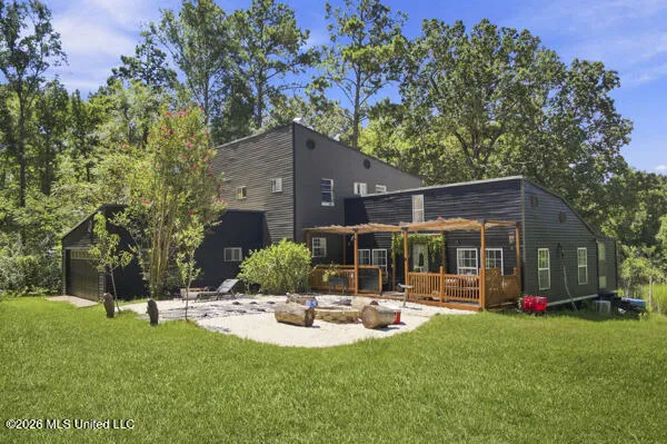 1076 Perrett Road Hazlehurst, MS 39083