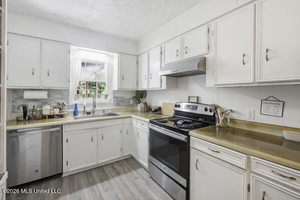1076 Perrett Road Hazlehurst, MS 39083
