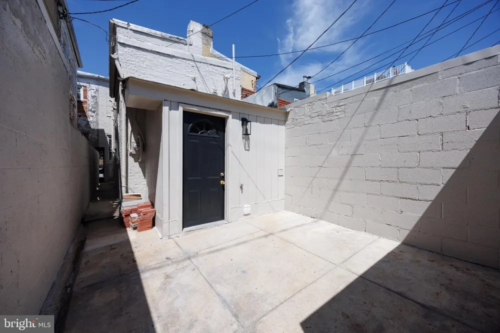 3031 ELLIOTT STREET Baltimore, MD 21224