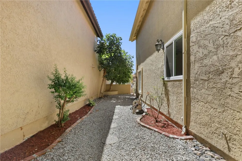 53 Finca San Clemente, CA 92672