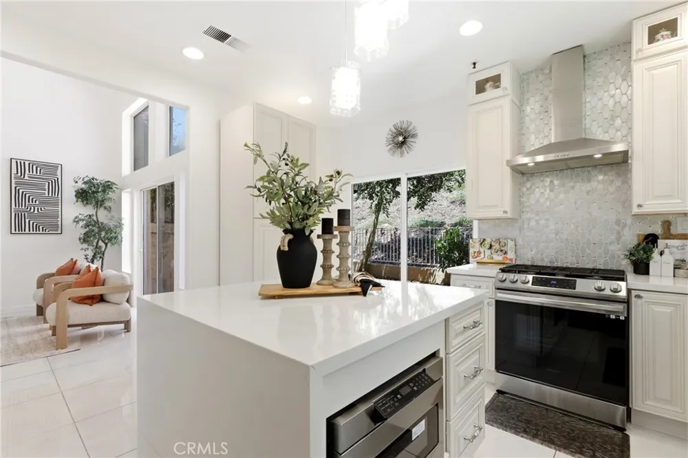 53 Finca San Clemente, CA 92672