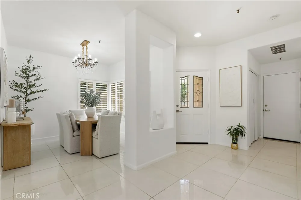 53 Finca San Clemente, CA 92672
