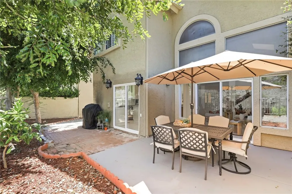 53 Finca San Clemente, CA 92672