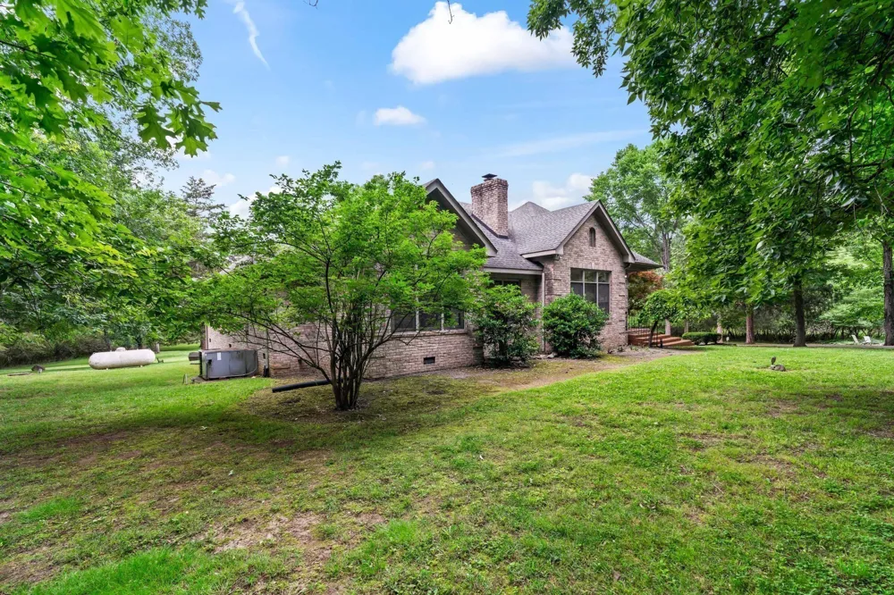 5544 S New Hope Rd Hermitage, TN 37076