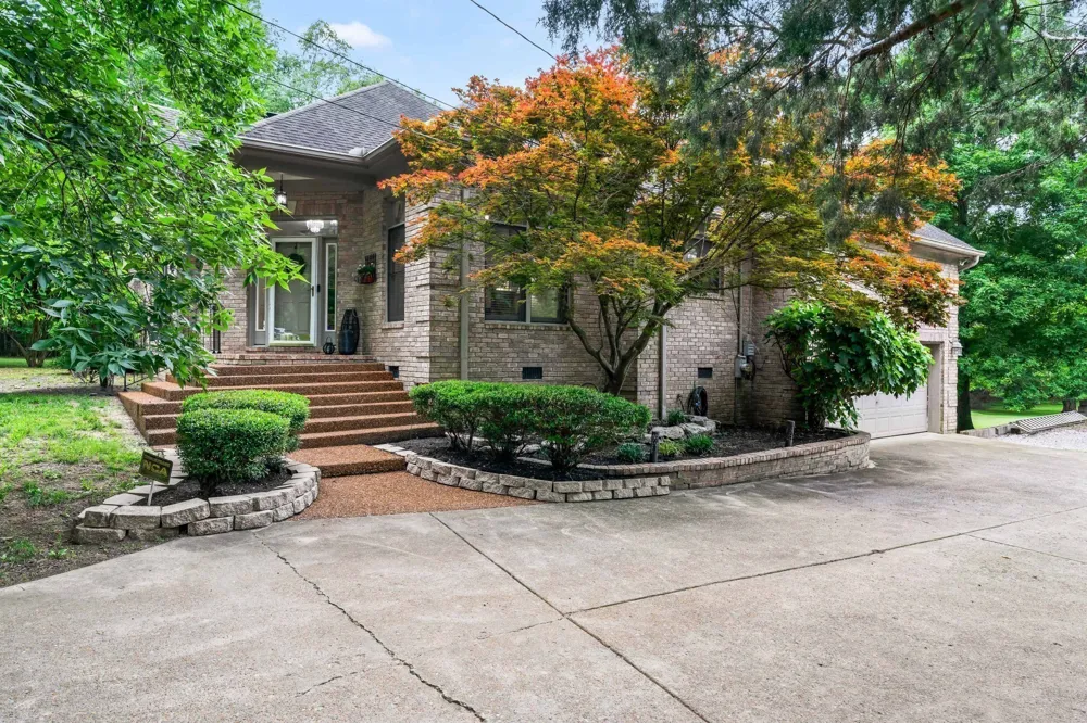 5544 S New Hope Rd Hermitage, TN 37076