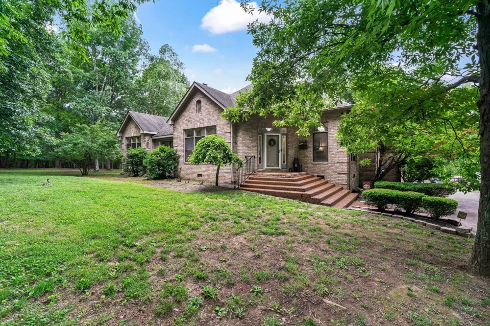 5544 S New Hope Rd Hermitage, TN 37076