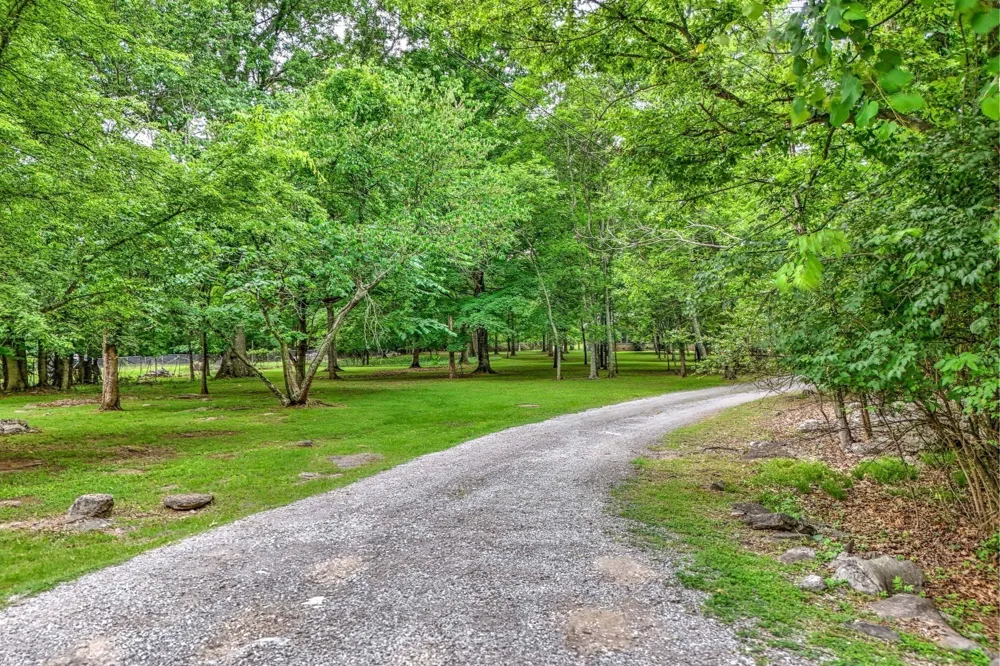 5544 S New Hope Rd Hermitage, TN 37076