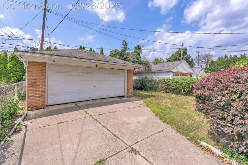 5937 Orchard Avenue Dearborn City, MI 48126